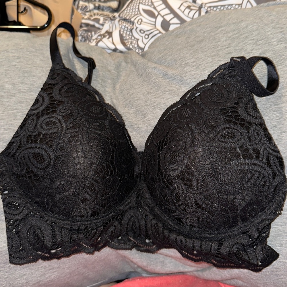 PINK black lace pull over bra. Size L